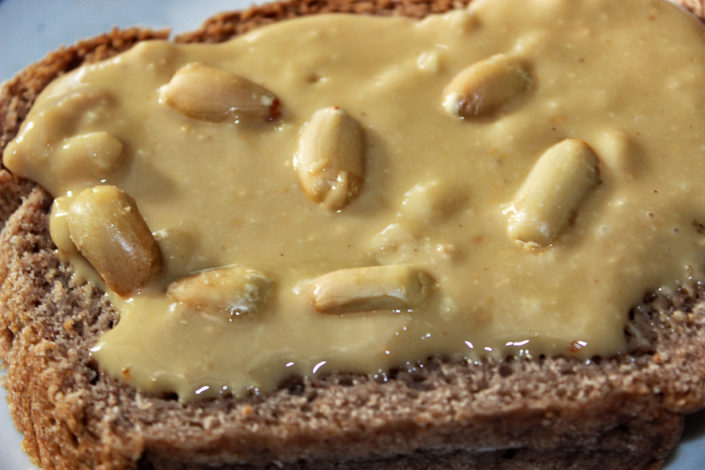 Erdnussmus / Erdnussbutter selber machen - Rezept